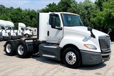 International LT625 Day Cab Truck - A26 400HP, 12 Speed