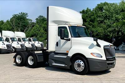 International LT625 Day Cab Truck - Cummins 400HP, 12 Speed