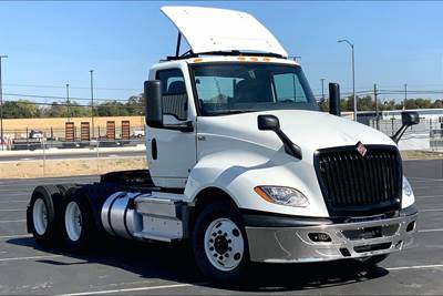 International LT625 Day Cab Truck - Cummins 450HP, 12 Speed