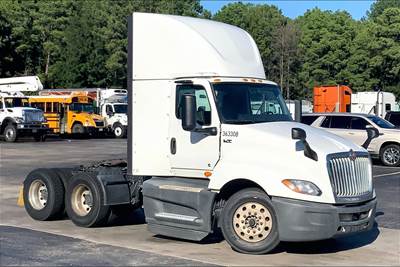 International LT625 Day Cab Truck - Cummins 400HP, 12 Speed