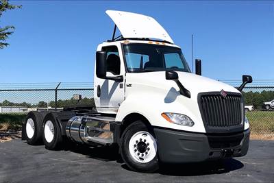 International LT625 Day Cab Truck - Cummins 450HP, 12 Speed