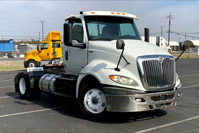 International RH613 4x2 Day Cab Truck - A26 410HP, 10 Speed