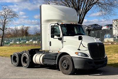International RH613 6x4 Day Cab Truck - A26 450HP, 12 Speed