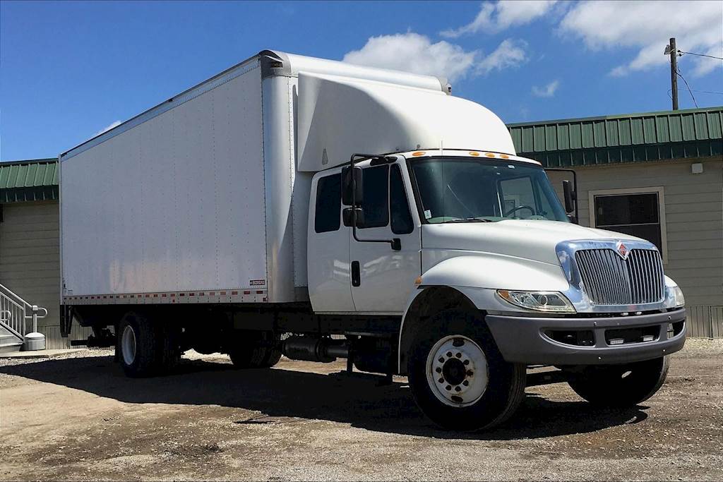 2017 International DuraStar 4300 Box Truck 240HP, 6 Speed Automatic