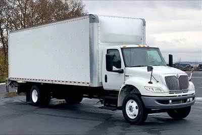 International MV607 Truck - Cummins, 250HP, 5 Speed