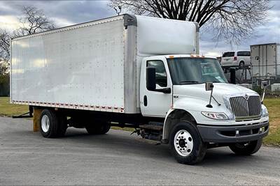 International MV607 Truck - Cummins, 250HP, 5 Speed
