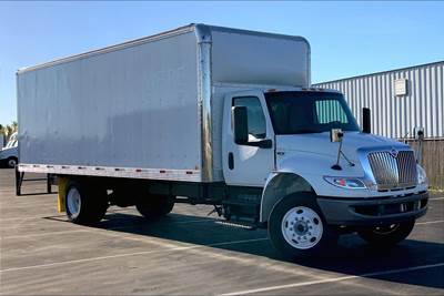 International MV607 Truck - Cummins, 250HP, 6 Speed