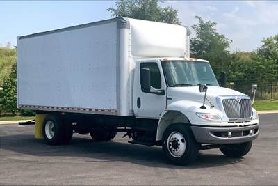 International MV607 Truck - Cummins, 250HP, 5 Speed