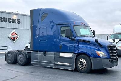 Freightliner Cascadia Sleeper Semi Truck - 72" Raised Roof Sleeper, 400HP, 12 Speed