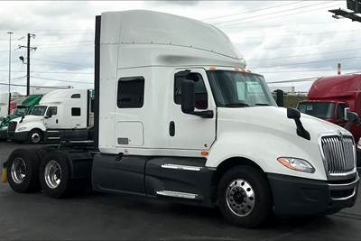 International LT625 Sleeper Semi Truck - 56" Hi Rise Sleeper, Cummins 400HP, 12 Speed
