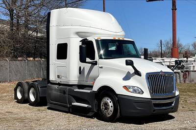 International LT625 Sleeper Semi Truck - 56" Hi Rise Sleeper, Cummins 400HP, 12 Speed