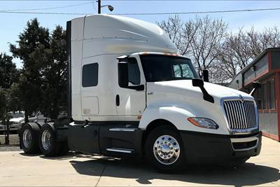 International LT625 Sleeper Semi Truck - 56" Hi Rise Sleeper, Cummins 400HP, 12 Speed