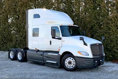 International LT625 Sleeper Semi Truck - 73" Raised Roof Sleeper, Cummins 400HP, 12 Speed