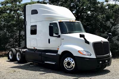 International LT625 Sleeper Semi Truck - 73" Raised Roof Sleeper, Cummins 400HP, 12 Speed
