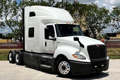 International LT625 Sleeper Semi Truck - 73" Raised Roof Sleeper, Cummins 400HP, 12 Speed