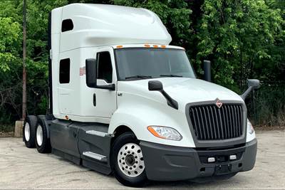International LT625 Sleeper Semi Truck - 73" Raised Roof Sleeper, Cummins 400HP, 12 Speed