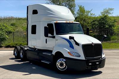 International LT625 Sleeper Semi Truck - 73" Raised Roof Sleeper, Cummins 400HP, 12 Speed