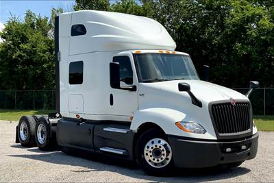 International LT625 Sleeper Semi Truck - 73" Raised Roof Sleeper, Cummins 400HP, 12 Speed