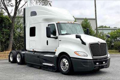 International LT625 Sleeper Semi Truck - 73" Raised Roof Sleeper, Cummins 400HP, 12 Speed