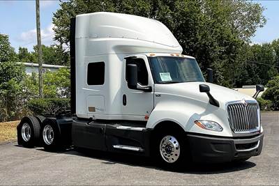 International LT625 Sleeper Semi Truck - 56" Hi Rise Sleeper, Cummins 400HP, 12 Speed
