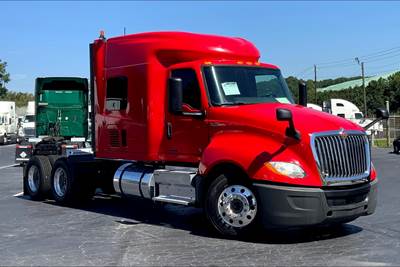 International LT625 Sleeper Semi Truck - 73" Hi Rise Sleeper, Cummins 400HP, 12 Speed