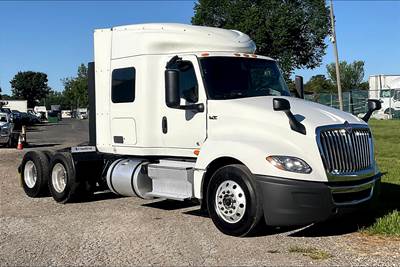 International LT625 Sleeper Semi Truck - 56" Hi Rise Sleeper, Cummins 400HP, 12 Speed