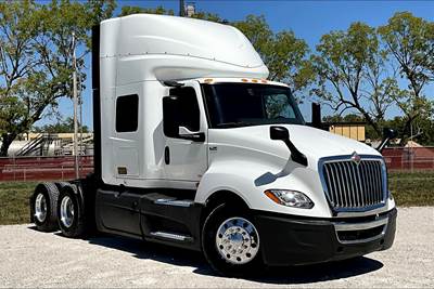 International LT625 Sleeper Semi Truck - 56" Hi Rise Sleeper, A26 400HP, 12 Speed