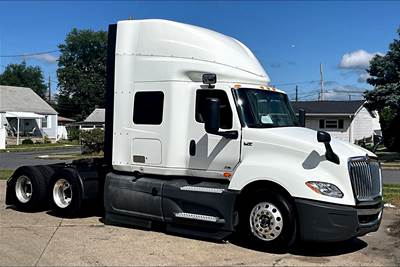 International LT625 Sleeper Semi Truck - 56" Hi Rise Sleeper, A26 400HP, 12 Speed