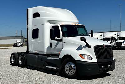 International LT625 Sleeper Semi Truck - 73" Raised Roof Sleeper, Cummins 400HP, 12 Speed