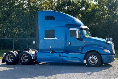 International LT625 Sleeper Semi Truck - 73" Raised Roof Sleeper, Cummins 400HP, 12 Speed