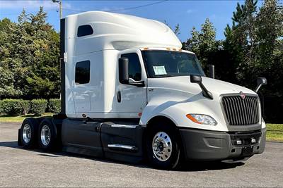 International LT625 Sleeper Semi Truck - 73" Raised Roof Sleeper, Cummins 400HP, 12 Speed