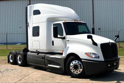 International LT625 Sleeper Semi Truck - 73" Raised Roof Sleeper, Cummins 400HP, 12 Speed