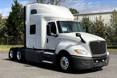 International LT625 Sleeper Semi Truck - 73" Raised Roof Sleeper, Cummins 400HP, 12 Speed