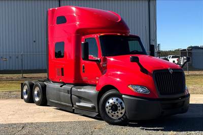 International LT625 Sleeper Semi Truck - 73" Raised Roof Sleeper, A26 450HP, 12 Speed