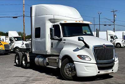 International LT625 Sleeper Semi Truck - 73" Hi Rise Sleeper, A26 450HP, 12 Speed