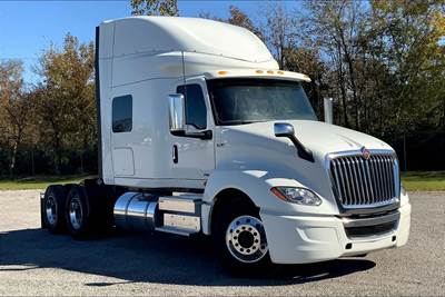 International LT625 Sleeper Semi Truck - 73" Hi Rise Sleeper, A26 450HP, 12 Speed