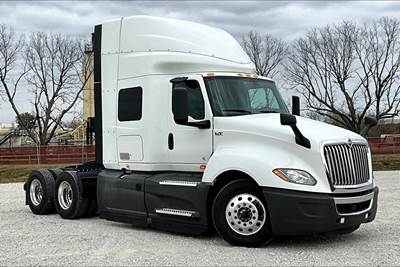 International LT625 Sleeper Semi Truck - 56" Hi Rise Sleeper, Cummins 400HP, 12 Speed