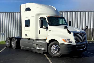 International LT625 Sleeper Semi Truck - 73" Raised Roof Sleeper, Cummins 400HP, 12 Speed