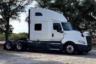 International LT625 Sleeper Semi Truck - 73" Raised Roof Sleeper, Cummins 400HP, 12 Speed