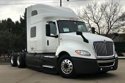 International LT625 Sleeper Semi Truck - 73" Raised Roof Sleeper, Cummins 400HP, 12 Speed