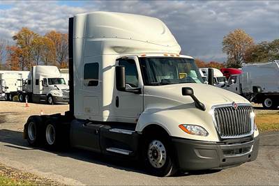 International LT625 Sleeper Semi Truck - 56" Hi Rise Sleeper, Cummins 400HP, 12 Speed