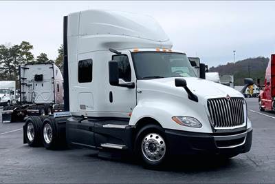International LT625 Sleeper Semi Truck - 56" Hi Rise Sleeper, Cummins 400HP, 12 Speed