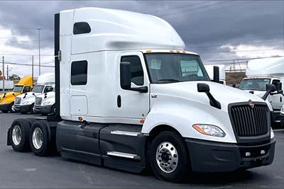 International LT625 Sleeper Semi Truck - 73" Raised Roof Sleeper, Cummins 400HP, 12 Speed