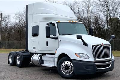 International LT625 Sleeper Semi Truck - 56" Hi Rise Sleeper, Cummins 400HP, 12 Speed