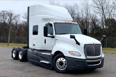 International LT625 Sleeper Semi Truck - 56" Hi Rise Sleeper, Cummins 400HP, 12 Speed