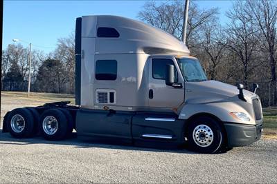 International LT625 Sleeper Semi Truck - 73" Raised Roof Sleeper, Cummins 400HP, 12 Speed