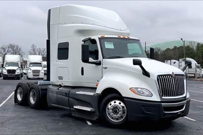 International LT625 Sleeper Semi Truck - 56" Hi Rise Sleeper, Cummins 400HP, 12 Speed