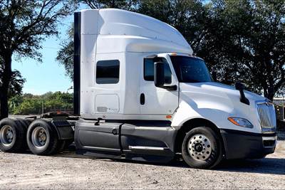 International LT625 Sleeper Semi Truck - 56" Hi Rise Sleeper, Cummins 400HP, 12 Speed