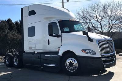 International LT625 Sleeper Semi Truck - 73" Raised Roof Sleeper, A26 450HP, 12 Speed