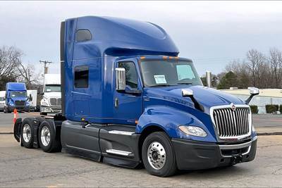 International LT625 Sleeper Semi Truck - 73" Raised Roof Sleeper, Cummins 450HP, 12 Speed